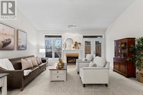 469 Rosecliffe Terrace, London, ON - Indoor Photo Showing Living Room With Fireplace