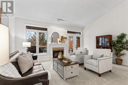 469 Rosecliffe Terrace, London, ON - Indoor Photo Showing Living Room With Fireplace