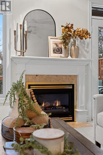 469 Rosecliffe Terrace, London, ON - Indoor Photo Showing Living Room With Fireplace