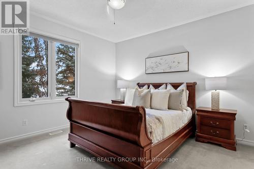 469 Rosecliffe Terrace, London, ON - Indoor Photo Showing Bedroom