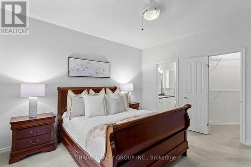 469 Rosecliffe Terrace, London, ON - Indoor Photo Showing Bedroom