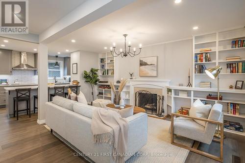 1208 Guildwood Boulevard, London, ON - Indoor Photo Showing Living Room With Fireplace