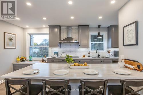 1208 Guildwood Boulevard, London, ON - Indoor Photo Showing Dining Room