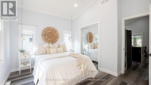 605 Lakeshore Road, Sarnia, ON - Indoor Photo Showing Bedroom