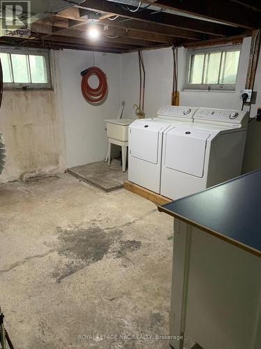 10355 Willodell Road, Niagara Falls (224 - Lyons Creek), ON - Indoor Photo Showing Laundry Room