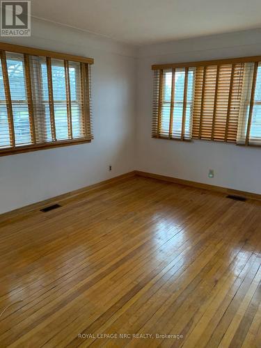 10355 Willodell Road, Niagara Falls (224 - Lyons Creek), ON - Indoor Photo Showing Other Room