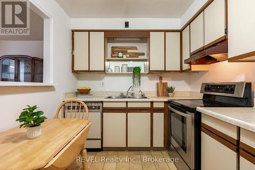 504 - 141 Church Street, St. Catharines (451 - Downtown), ON - Indoor Photo Showing Kitchen With Double Sink