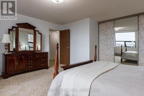 504 - 141 Church Street, St. Catharines (451 - Downtown), ON - Indoor Photo Showing Bedroom