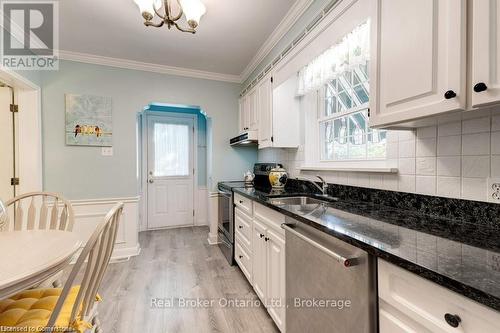 622 George Street, Burlington (Brant), ON - Indoor Photo Showing Kitchen