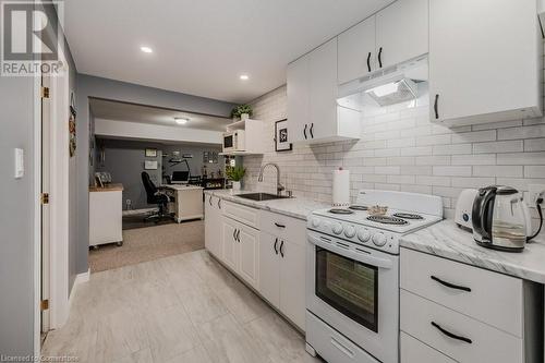 6 Abraham Drive N, Stratford, ON - Indoor Photo Showing Kitchen