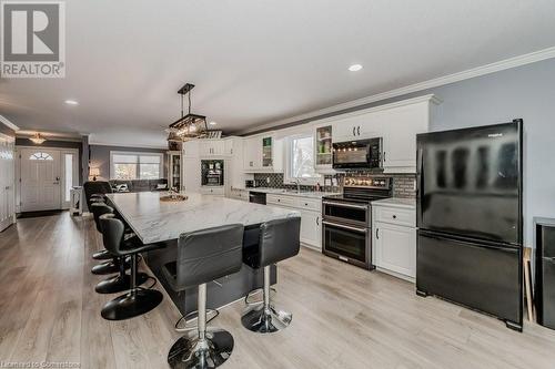 6 Abraham Drive N, Stratford, ON - Indoor Photo Showing Kitchen With Upgraded Kitchen