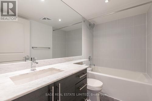 818 - 75 East Liberty Street, Toronto, ON - Indoor Photo Showing Bathroom