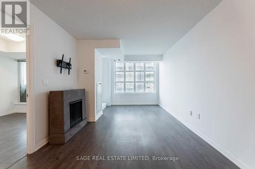 818 - 75 East Liberty Street, Toronto, ON - Indoor Photo Showing Other Room