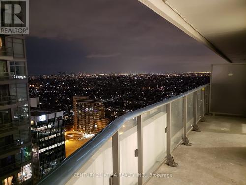 2805 - 2221 Yonge Street, Toronto, ON - Outdoor With Balcony