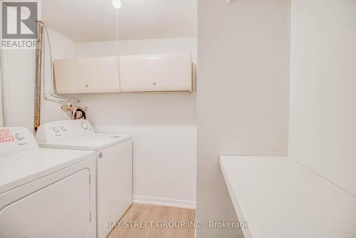 65 Davis Road, Aurora, ON - Indoor Photo Showing Laundry Room