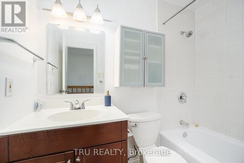 Ph8 - 900 Dynes Road, Ottawa, ON - Indoor Photo Showing Bathroom