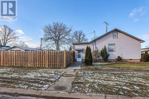 6096 Skinner Street, Niagara Falls (217 - Arad/Fallsview), ON - Outdoor