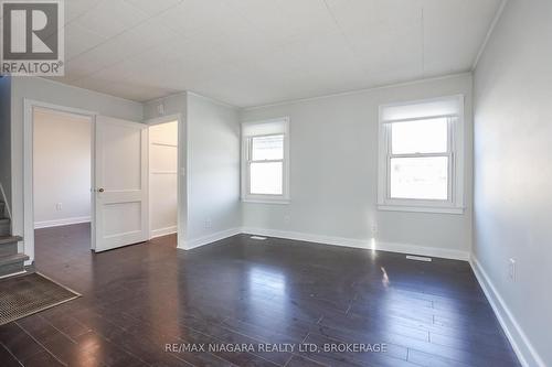 6096 Skinner Street, Niagara Falls (217 - Arad/Fallsview), ON - Indoor Photo Showing Other Room