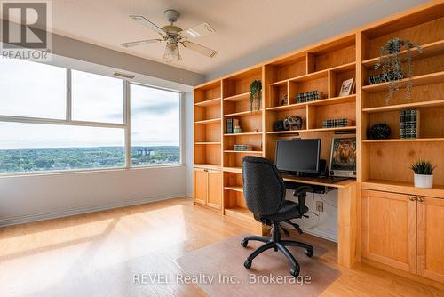 Ph 4 - 7 Gale Crescent, St. Catharines (450 - E. Chester), ON - Indoor Photo Showing Office