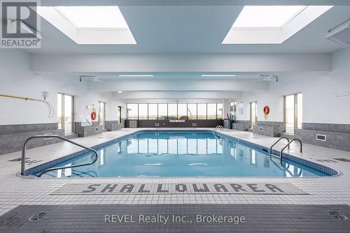 Ph 4 - 7 Gale Crescent, St. Catharines (450 - E. Chester), ON - Indoor Photo Showing Other Room With In Ground Pool