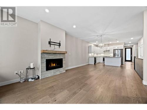 2045 Stagecoach Drive Unit# 108, Kamloops, BC - Indoor Photo Showing Living Room With Fireplace