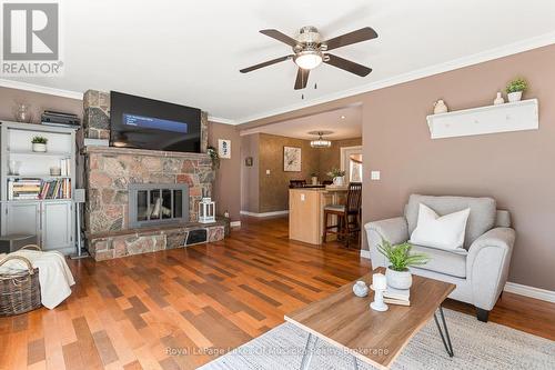 1179 Muskoka Road 117, Bracebridge (Macaulay), ON - Indoor Photo Showing Living Room With Fireplace