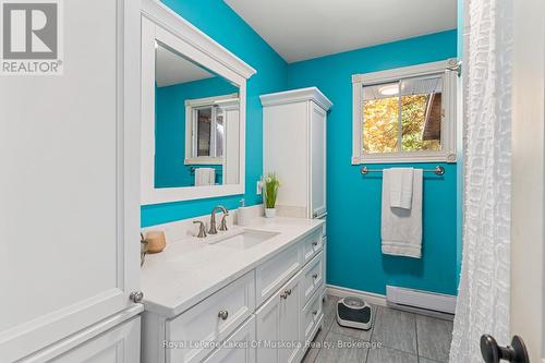 1179 Muskoka Road 117, Bracebridge (Macaulay), ON - Indoor Photo Showing Bathroom