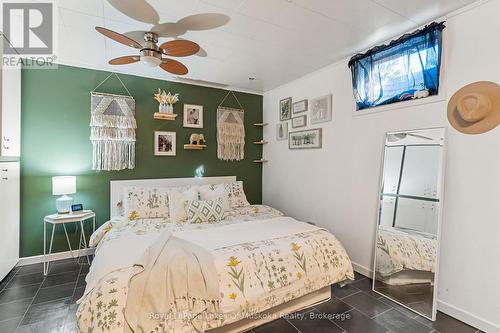 1179 Muskoka Road 117, Bracebridge (Macaulay), ON - Indoor Photo Showing Bedroom