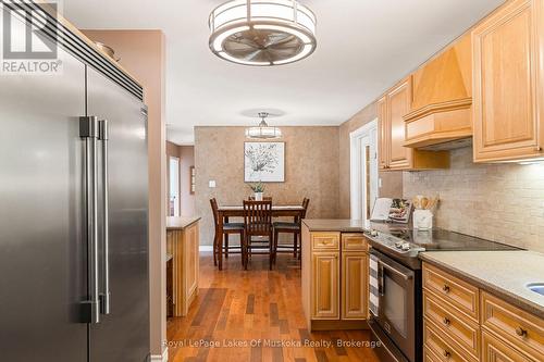 1179 Muskoka Road 117, Bracebridge (Macaulay), ON - Indoor Photo Showing Kitchen