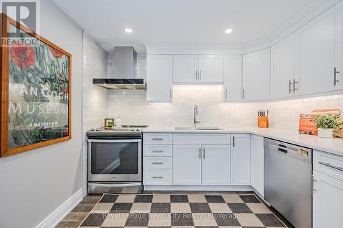 217 Bristol Street, Guelph (Downtown), ON - Indoor Photo Showing Kitchen With Upgraded Kitchen