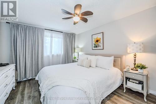 217 Bristol Street, Guelph (Downtown), ON - Indoor Photo Showing Bedroom