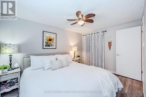 217 Bristol Street, Guelph (Downtown), ON - Indoor Photo Showing Bedroom