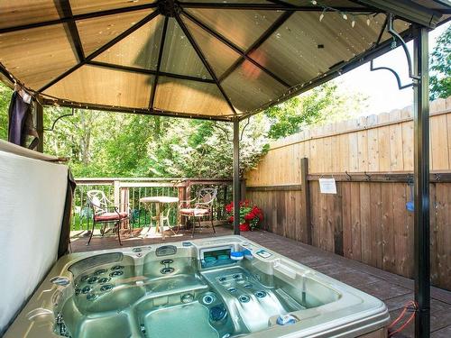 Hot tub - 950Z Rue Western, Waterloo, QC - Outdoor With Exterior