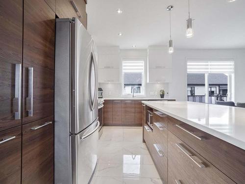 Cuisine - 262 Rue Séraphin-Bouc, Sainte-Anne-Des-Plaines, QC - Indoor Photo Showing Kitchen With Upgraded Kitchen