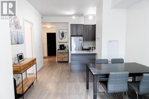 222 - 101 Erskine Avenue, Toronto, ON - Indoor Photo Showing Dining Room