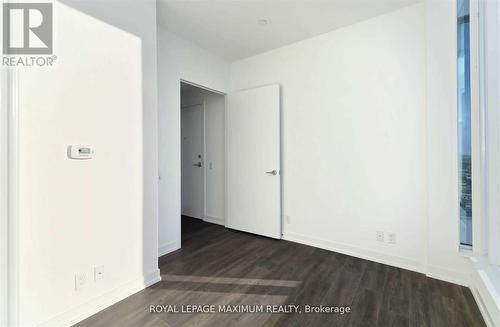 Ph10 - 898 Portage Parkway, Vaughan, ON - Indoor Photo Showing Other Room