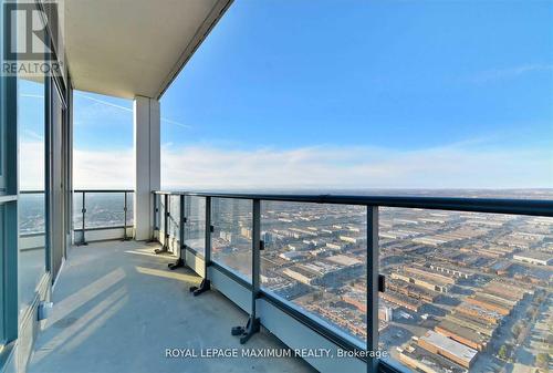 Ph10 - 898 Portage Parkway, Vaughan, ON - Outdoor With Balcony With View