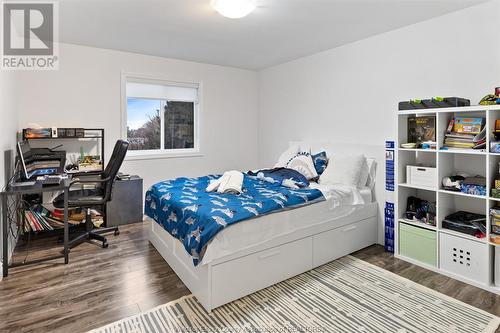 1176 Kamloops, Windsor, ON - Indoor Photo Showing Bedroom