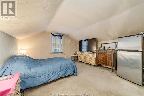 6360 Wyandotte Street East, Windsor, ON - Indoor Photo Showing Bedroom