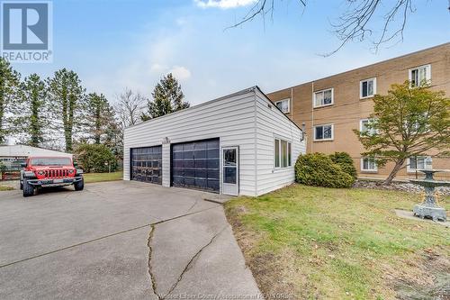 6360 Wyandotte Street East, Windsor, ON - Outdoor