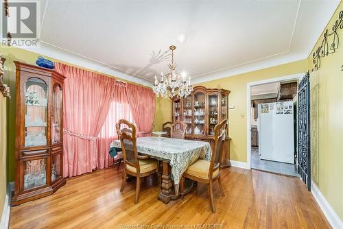 6360 Wyandotte Street East, Windsor, ON - Indoor Photo Showing Dining Room