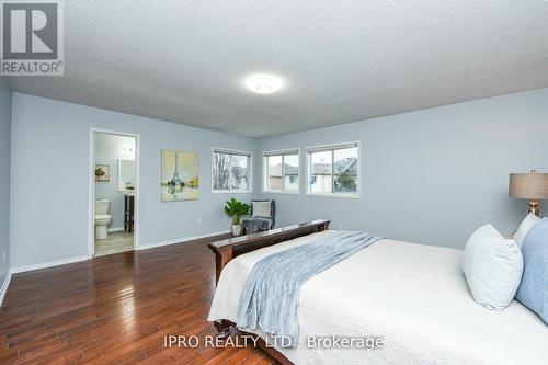 22 Desert Sand Drive, Brampton, ON - Indoor Photo Showing Bedroom