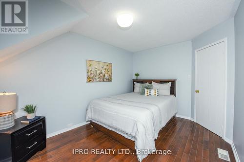 22 Desert Sand Drive, Brampton, ON - Indoor Photo Showing Bedroom