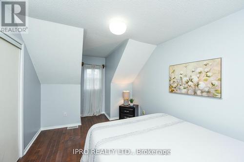 22 Desert Sand Drive, Brampton, ON - Indoor Photo Showing Bedroom