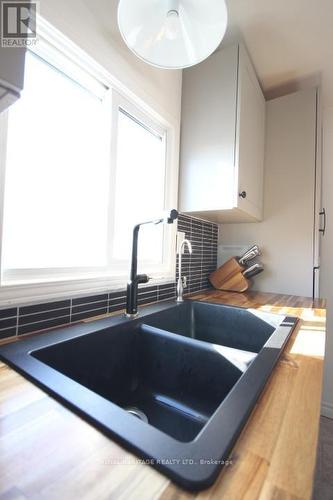 5 - 227 Big Hill Road, Leeds & The Thousand Islands, ON - Indoor Photo Showing Kitchen With Double Sink