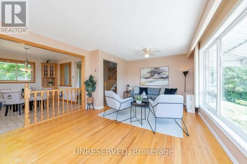 13074 Fallbrook Trail, Halton Hills, ON - Indoor Photo Showing Dining Room