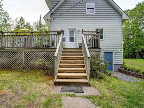 96 Lockview Road, Fall River, NS 