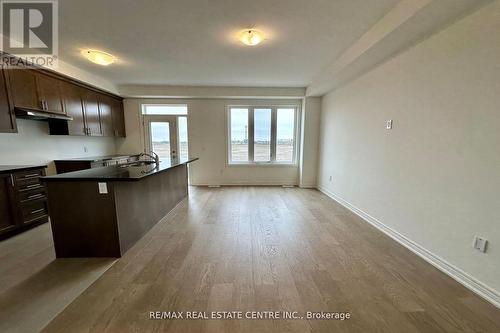 83 Picardy Drive, Hamilton, ON - Indoor Photo Showing Kitchen