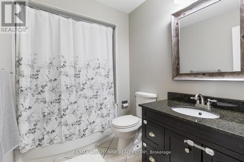 100 - 11 Harrisford Street, Hamilton, ON - Indoor Photo Showing Bathroom