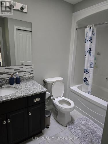 166 Rivertrail Avenue, Kitchener, ON - Indoor Photo Showing Bathroom